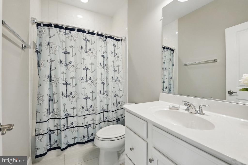 9870 Buchanan Loop