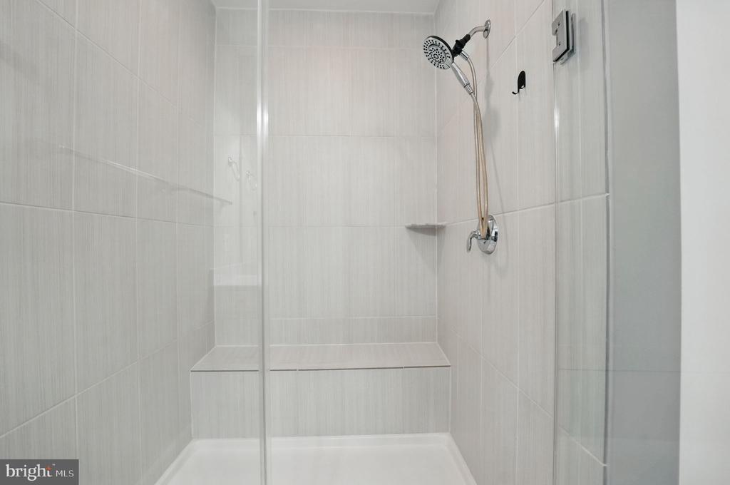 9870 Buchanan Loop
