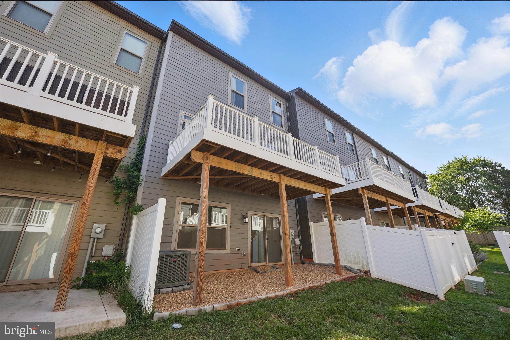 9870 Buchanan Loop