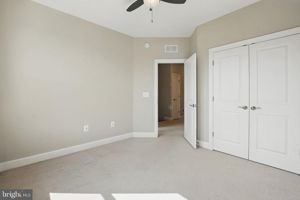 9870 Buchanan Loop