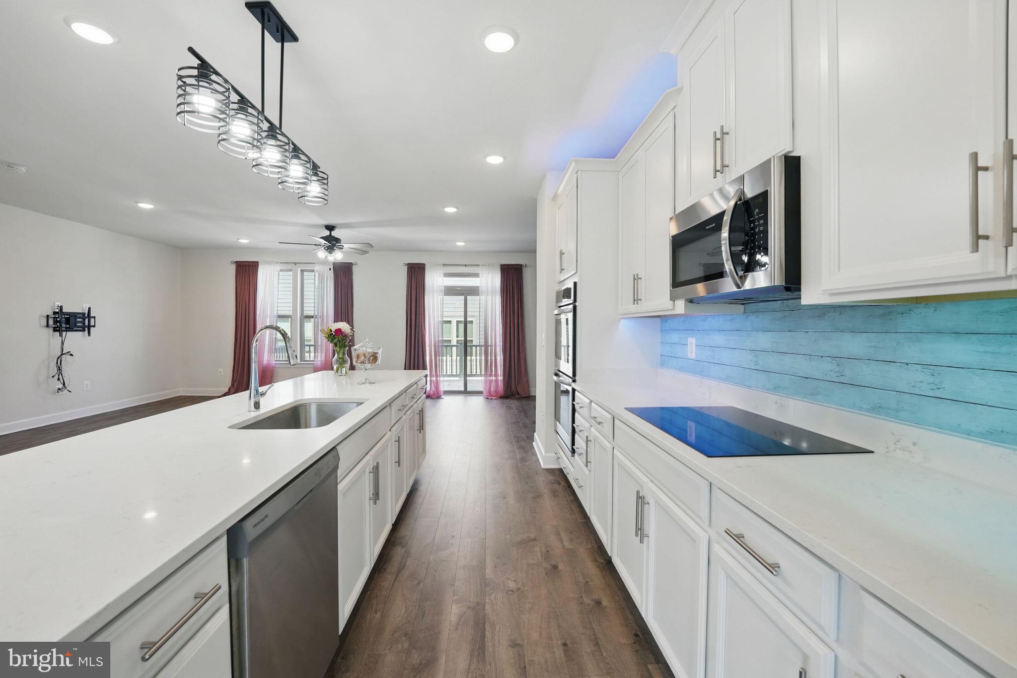 9870 Buchanan Loop