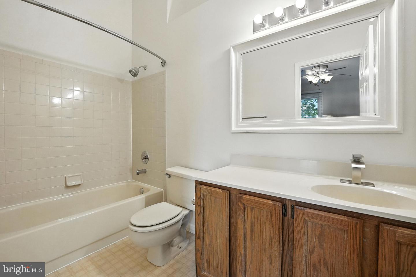 9763 Mock Orange Ct