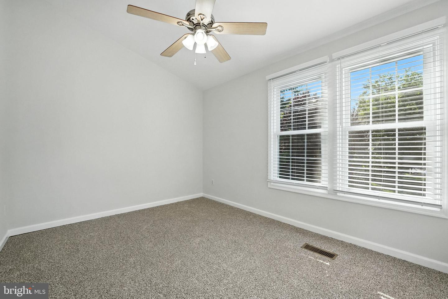 9763 Mock Orange Ct