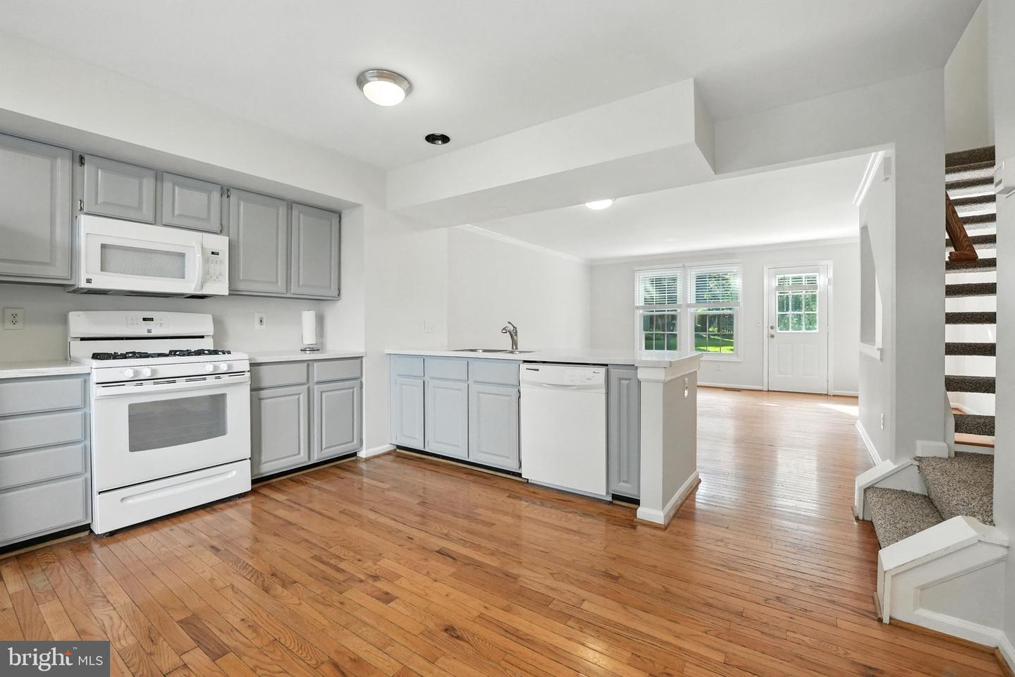 9763 Mock Orange Ct