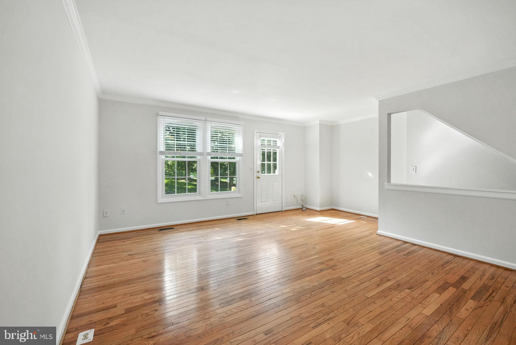 9763 Mock Orange Ct