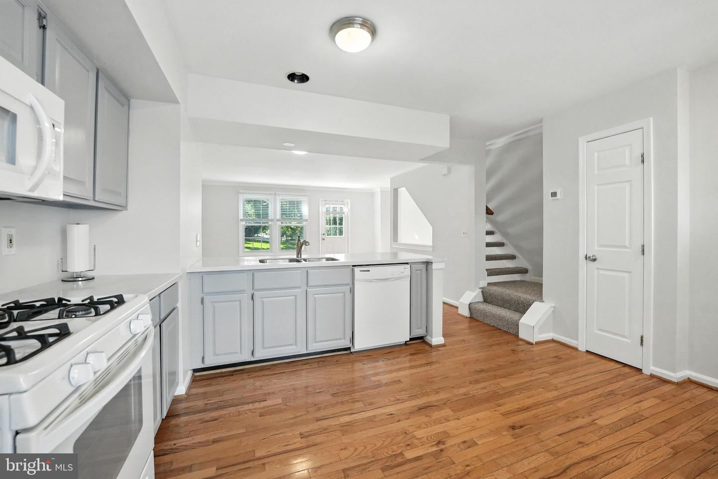 9763 Mock Orange Ct