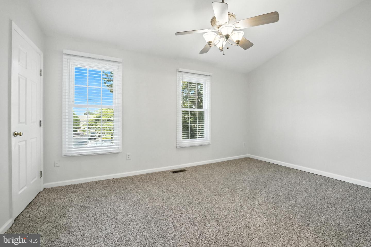 9763 Mock Orange Ct