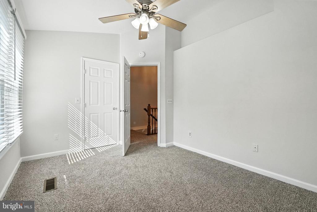 9763 Mock Orange Ct