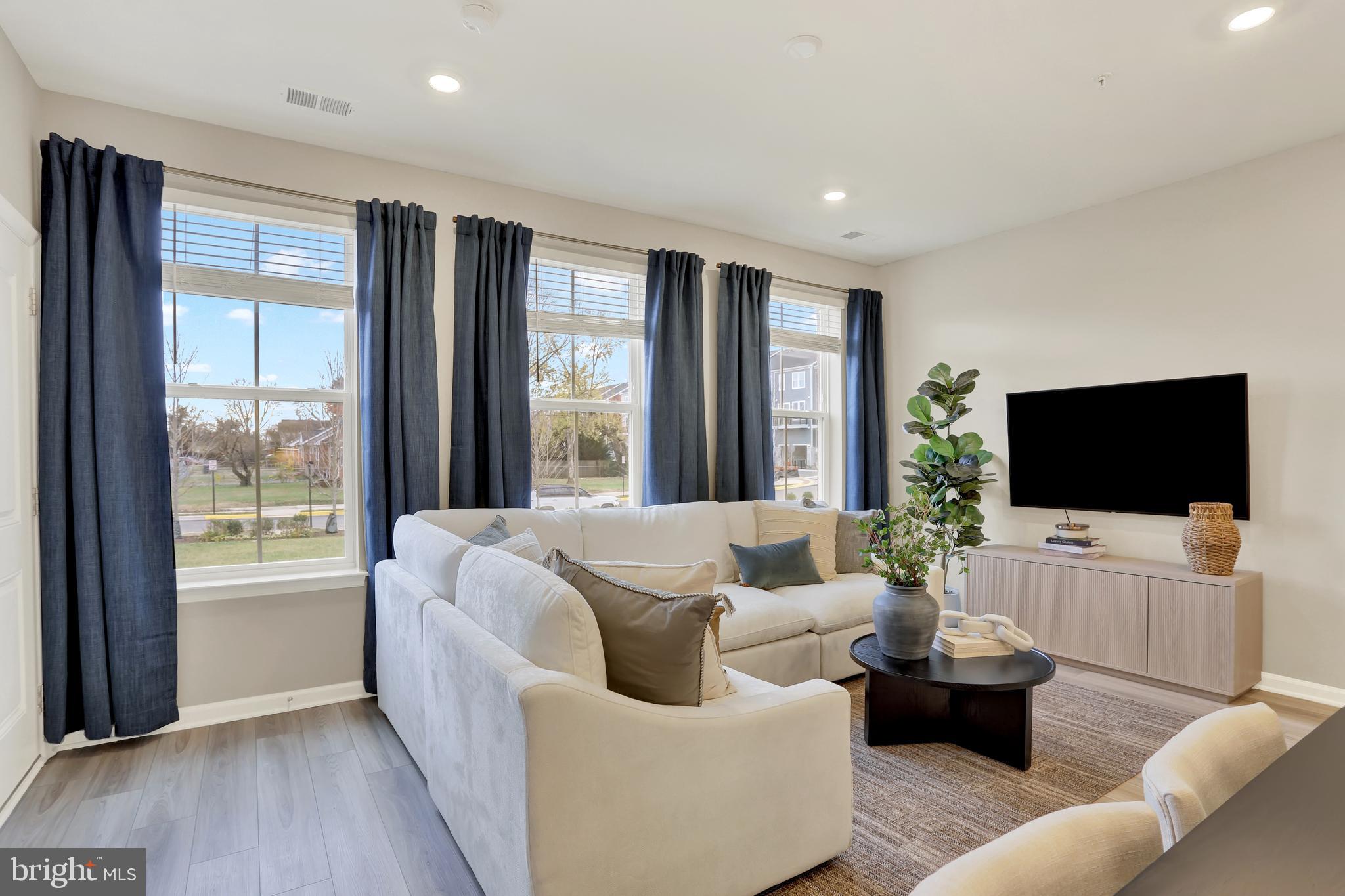 9679 SWALLOWTAIL LANE