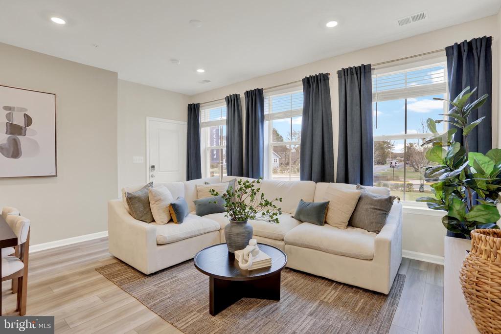 9679 SWALLOWTAIL LANE
