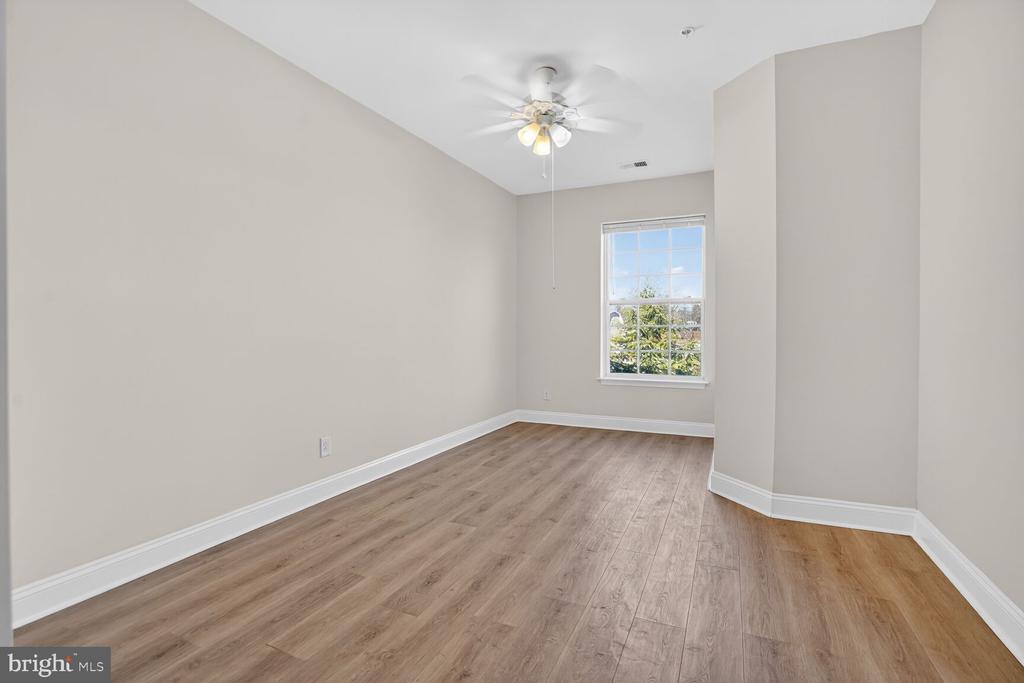 9202 CHARLESTON DRIVE 307