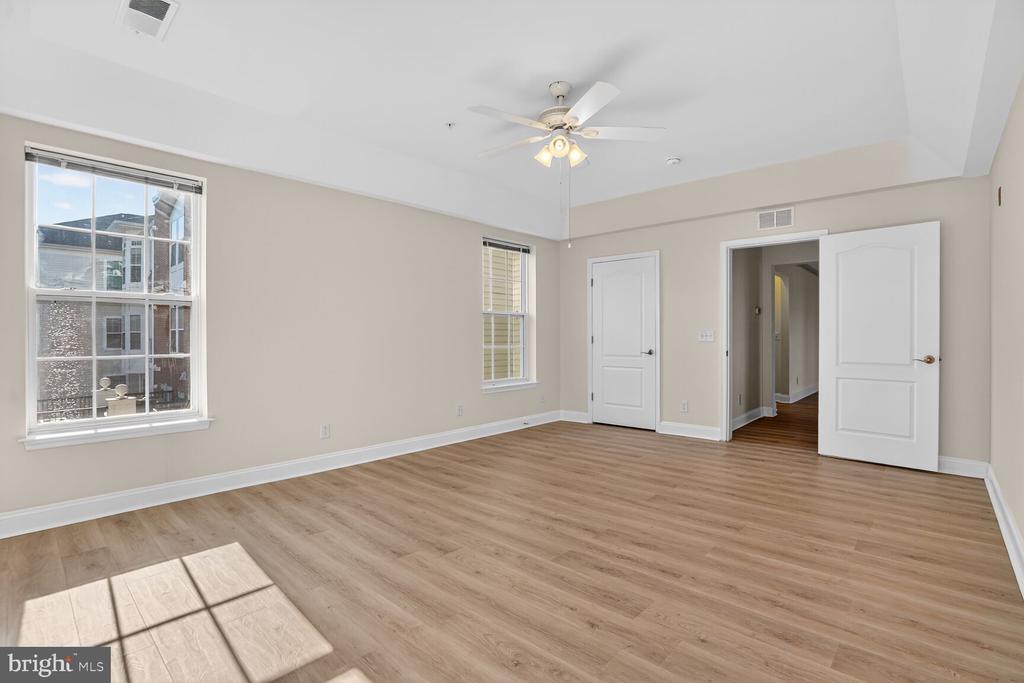 9202 CHARLESTON DRIVE 307