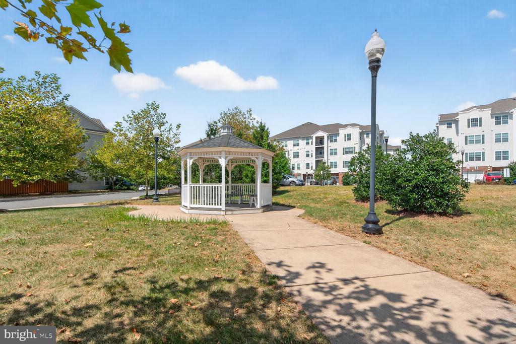 9202 CHARLESTON DRIVE 307