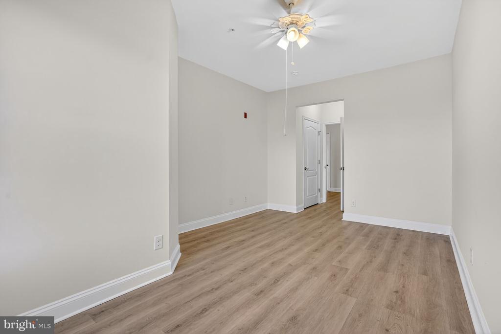 9202 CHARLESTON DRIVE 307