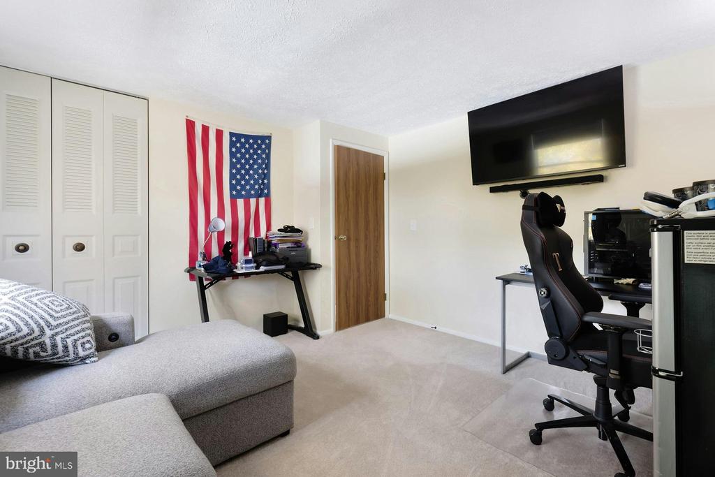 10297 WOODMONT COURT