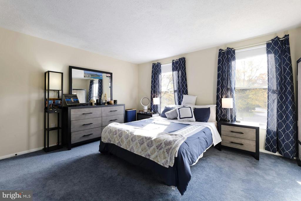 10297 WOODMONT COURT