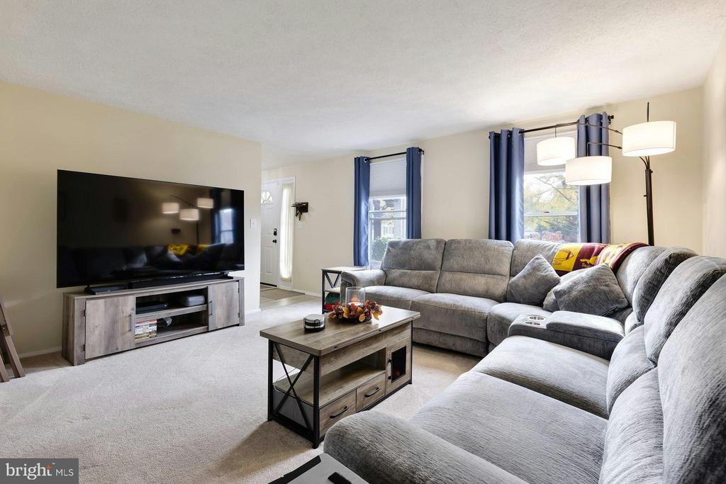 10297 WOODMONT COURT