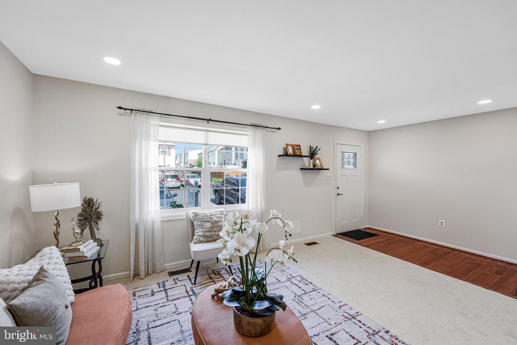 8453 MCKENZIE CIRCLE