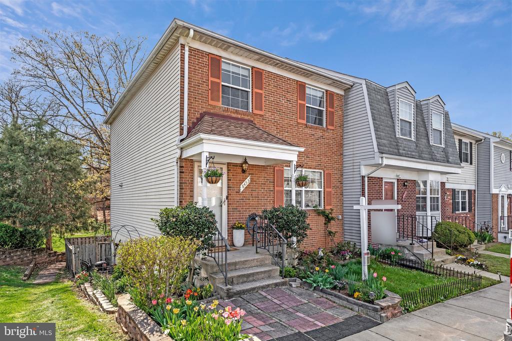 8453 MCKENZIE CIRCLE