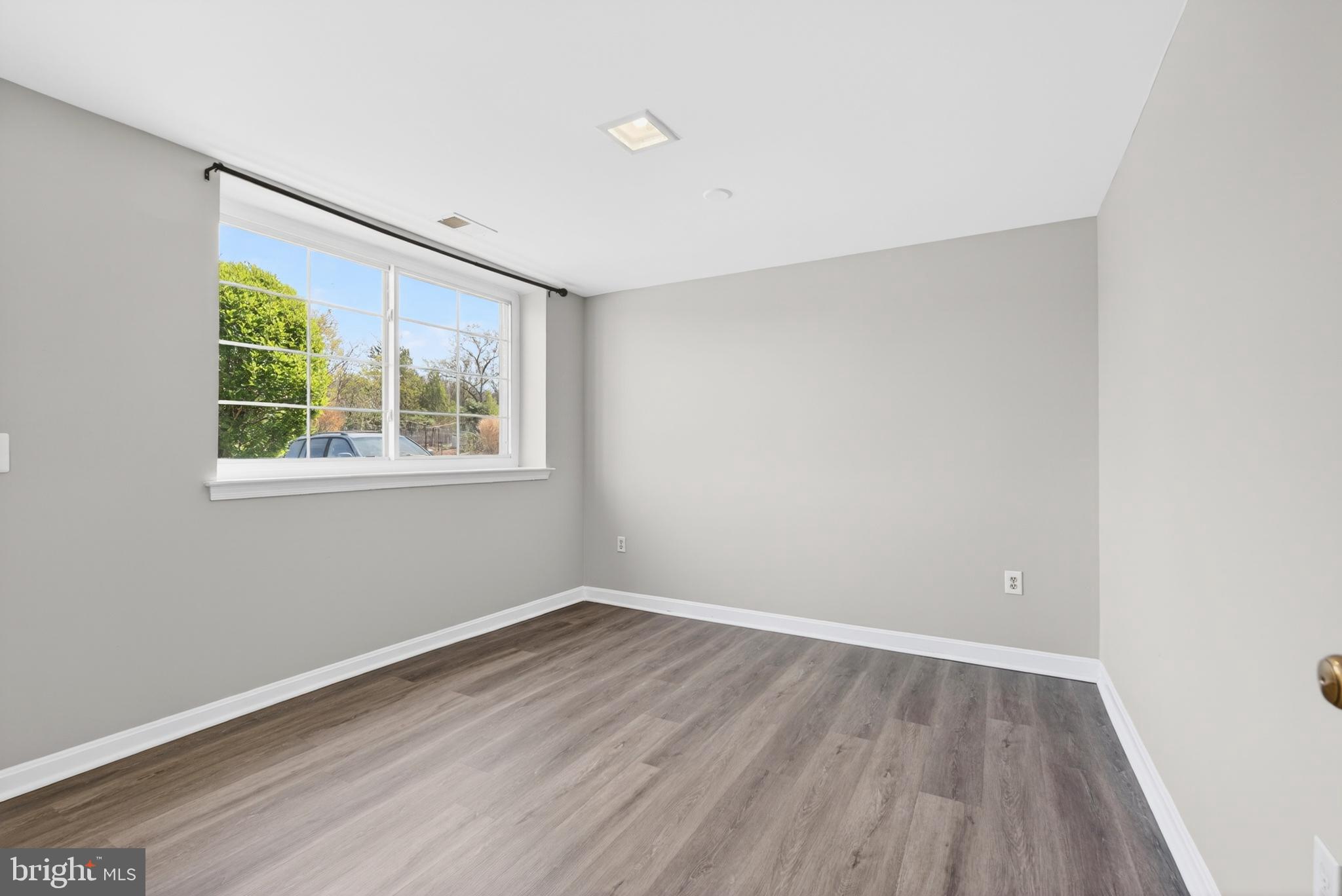 8418 MCKENZIE CIRCLE
