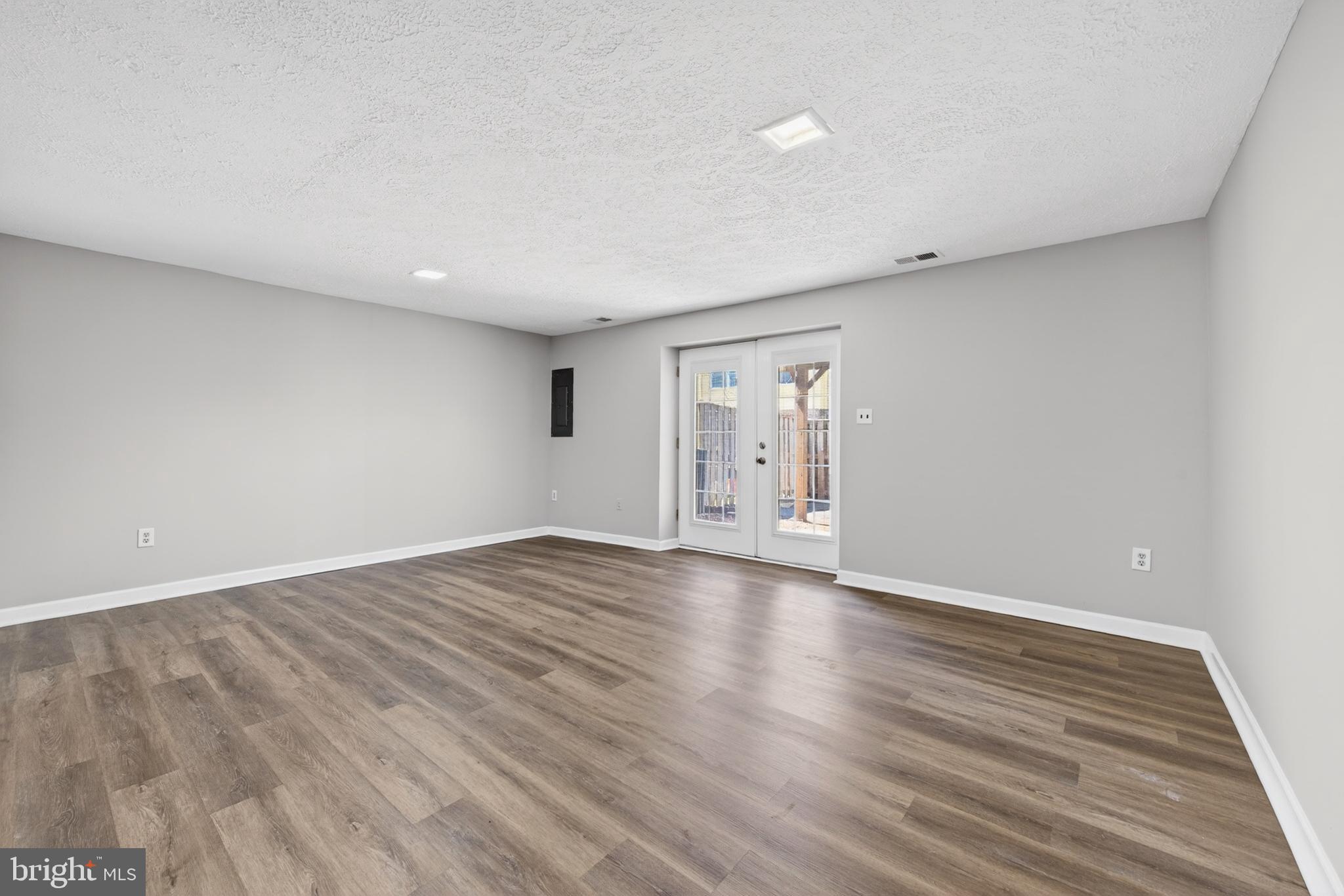 8418 MCKENZIE CIRCLE