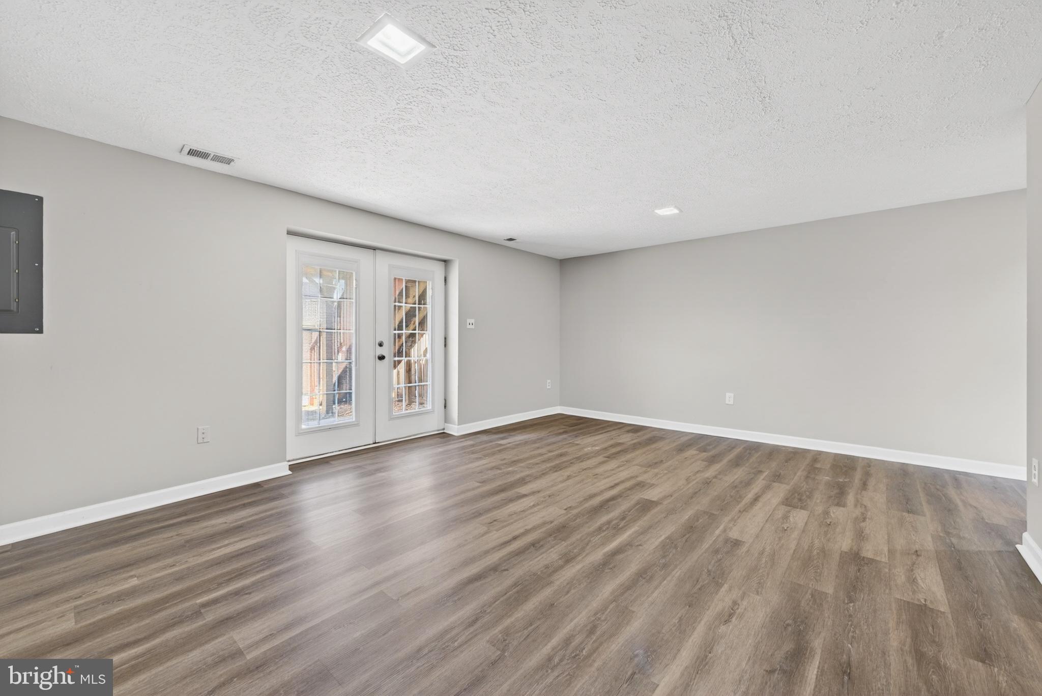 8418 MCKENZIE CIRCLE