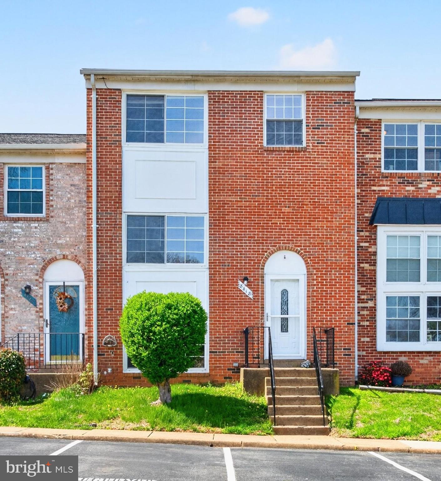 8418 MCKENZIE CIRCLE