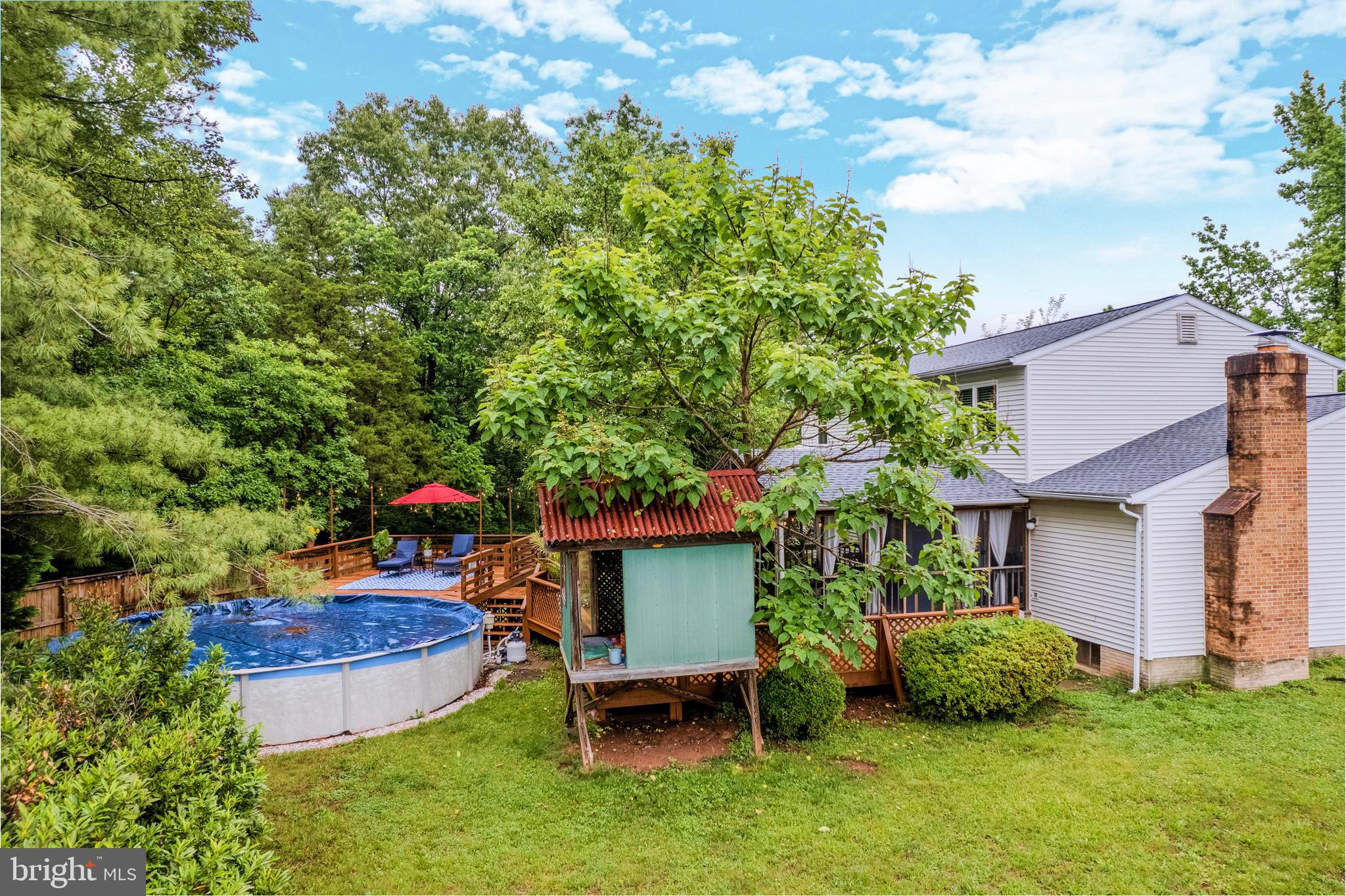 8944 VICKSBURG LANE