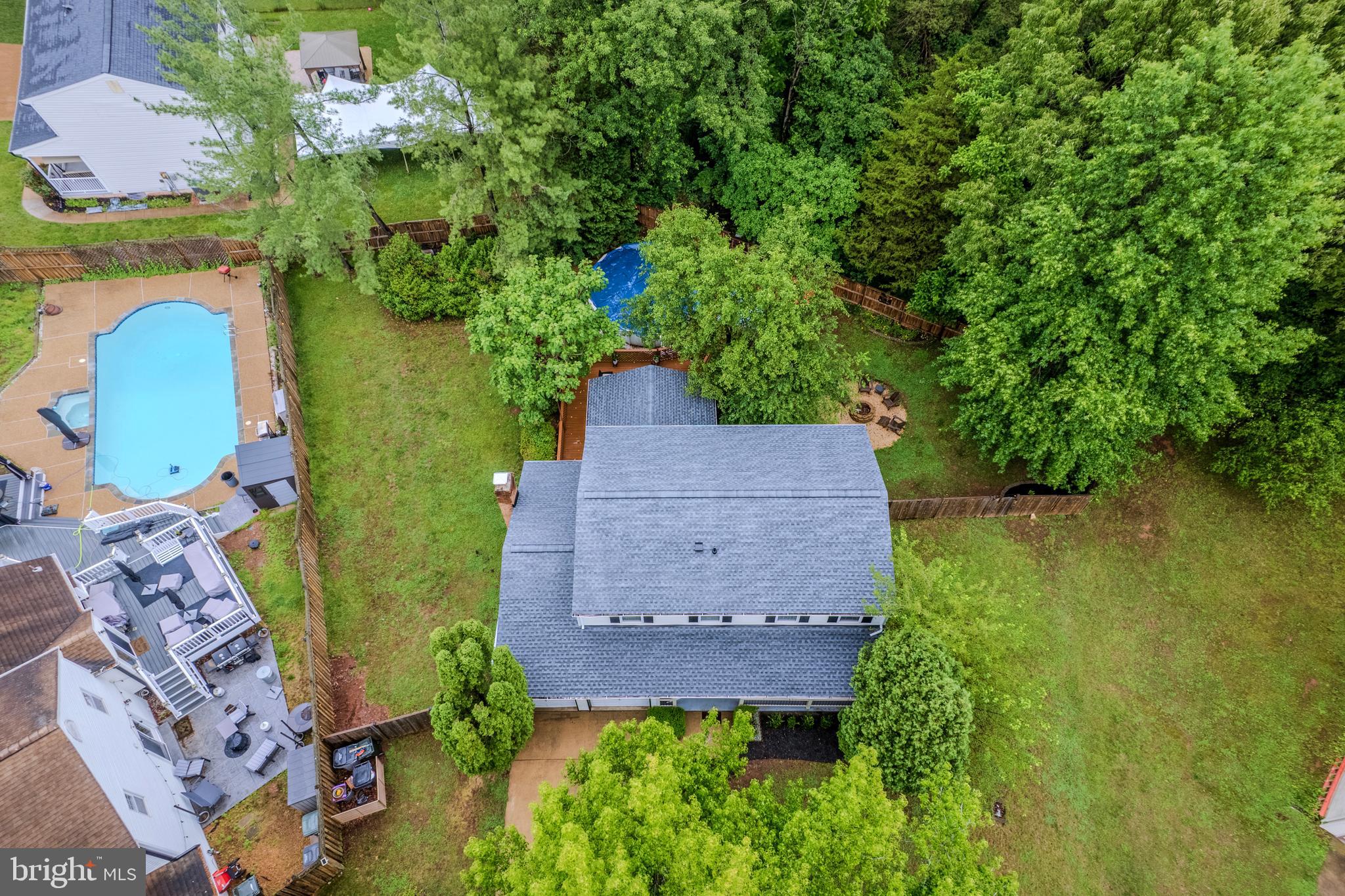 8944 VICKSBURG LANE