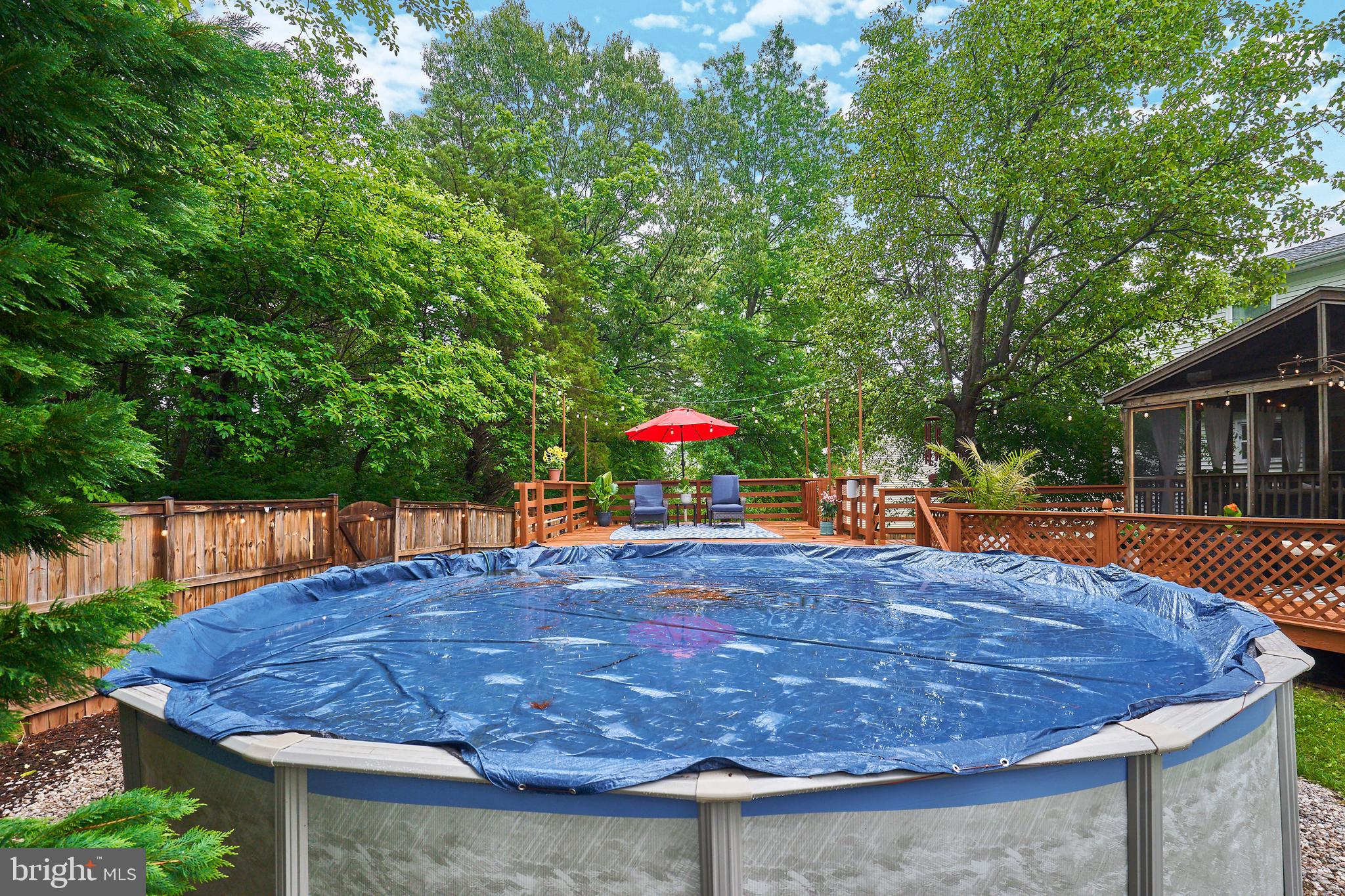 8944 VICKSBURG LANE