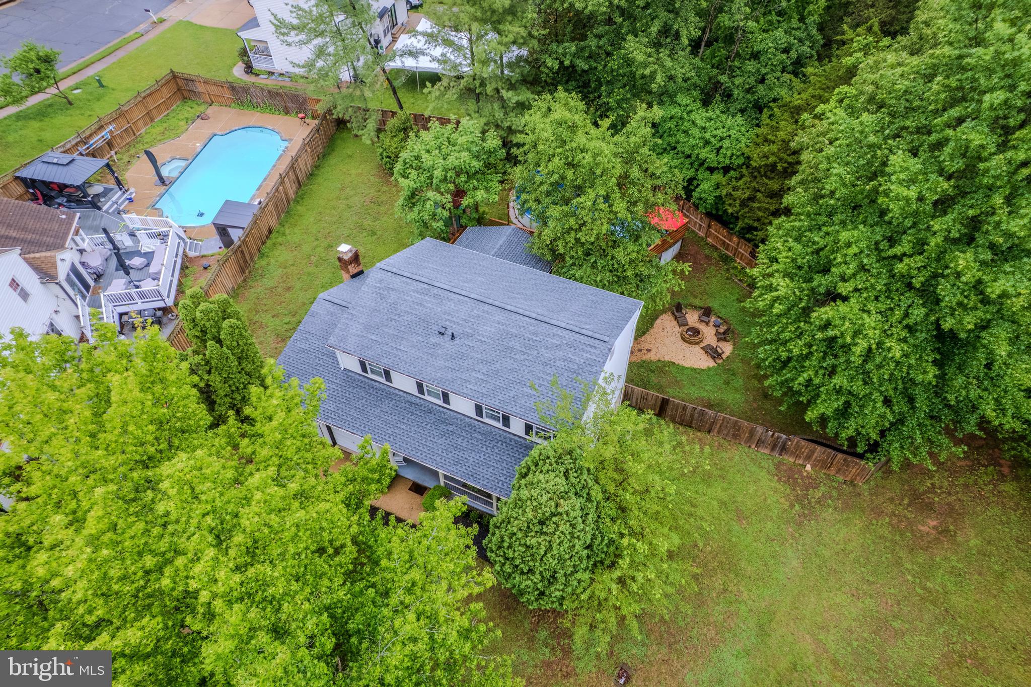 8944 VICKSBURG LANE