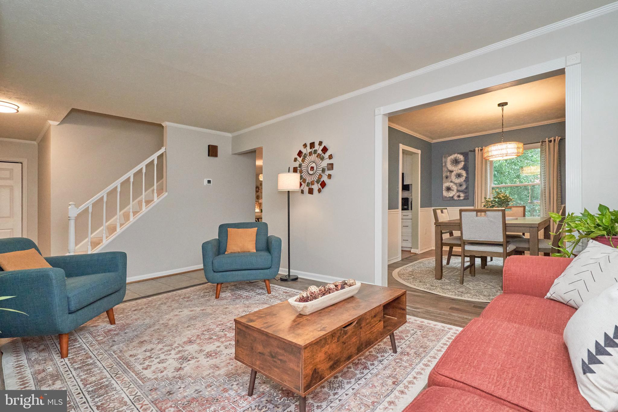 8944 VICKSBURG LANE