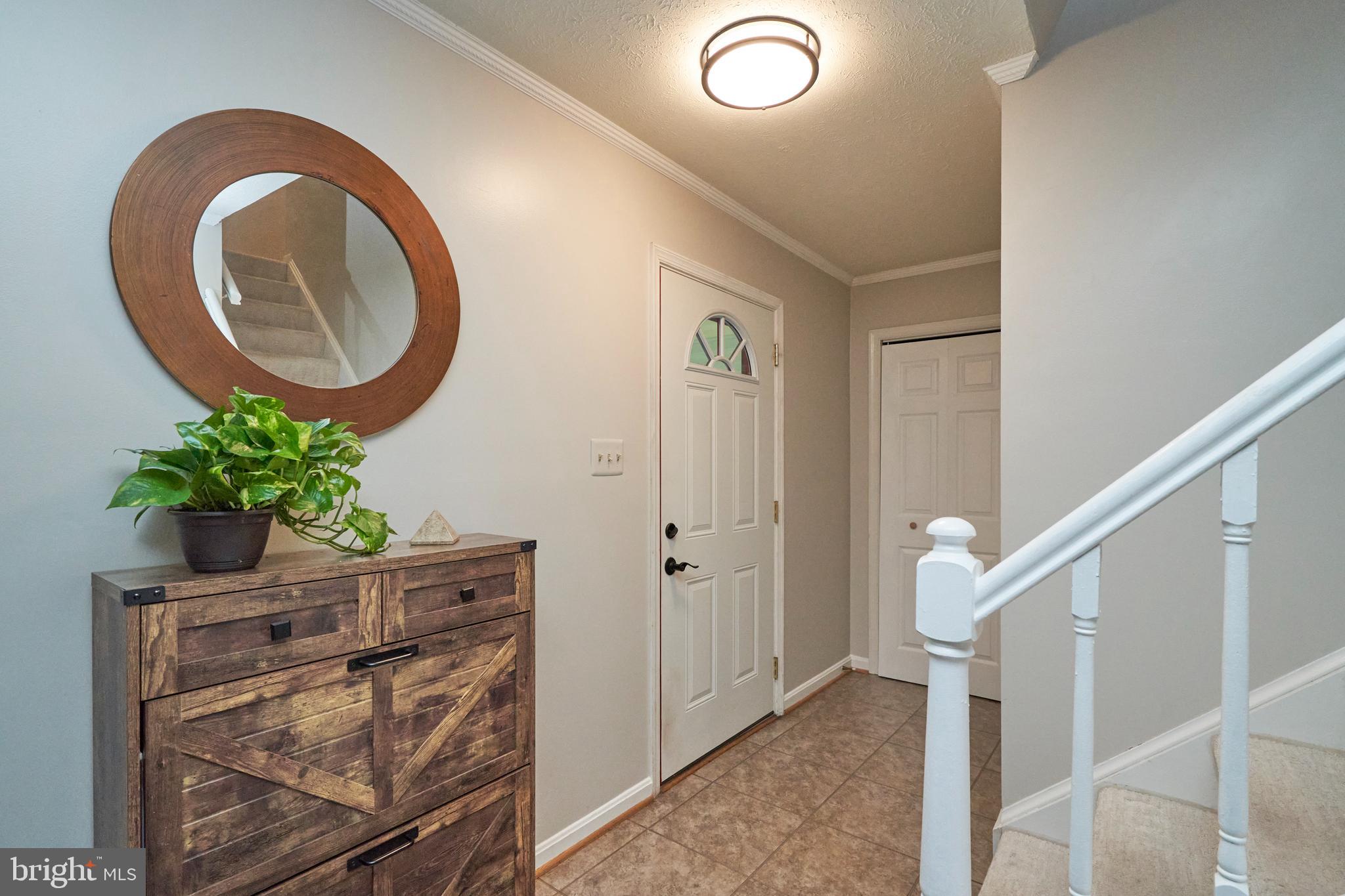 8944 VICKSBURG LANE