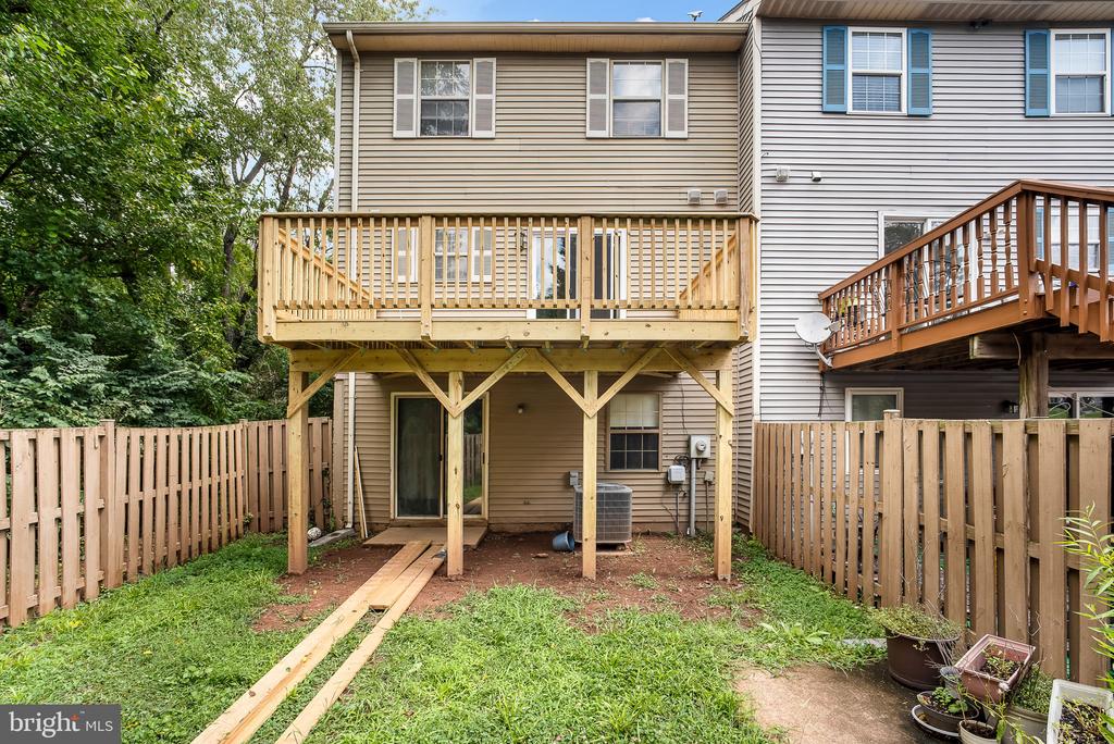 8711 DITMARS COURT