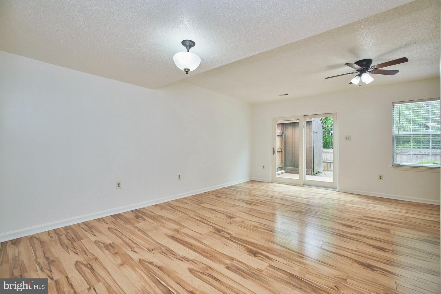 8505 Englewood COURT