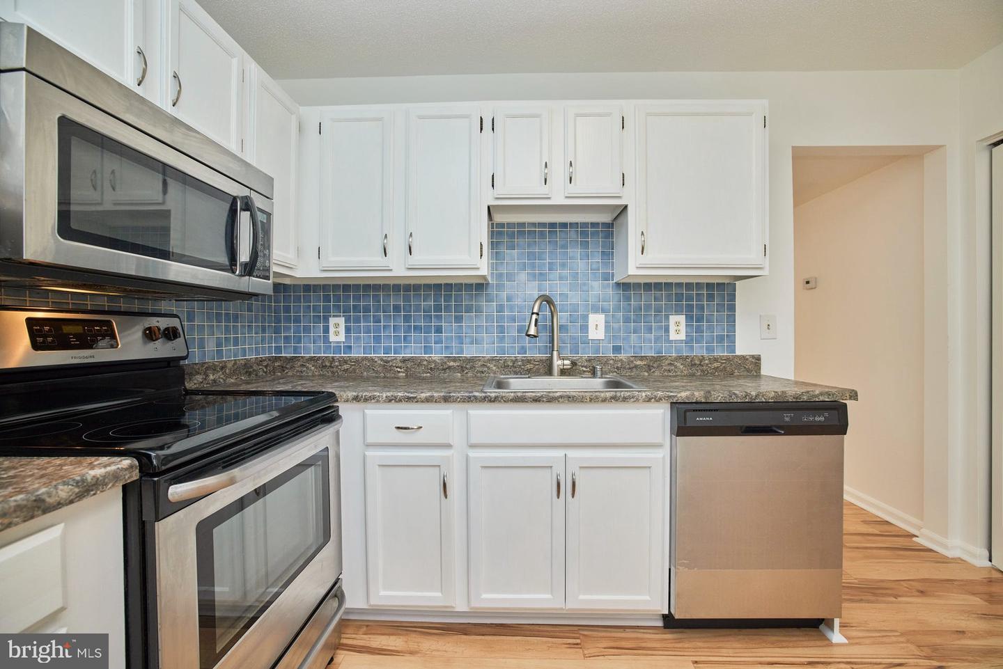 8505 Englewood COURT