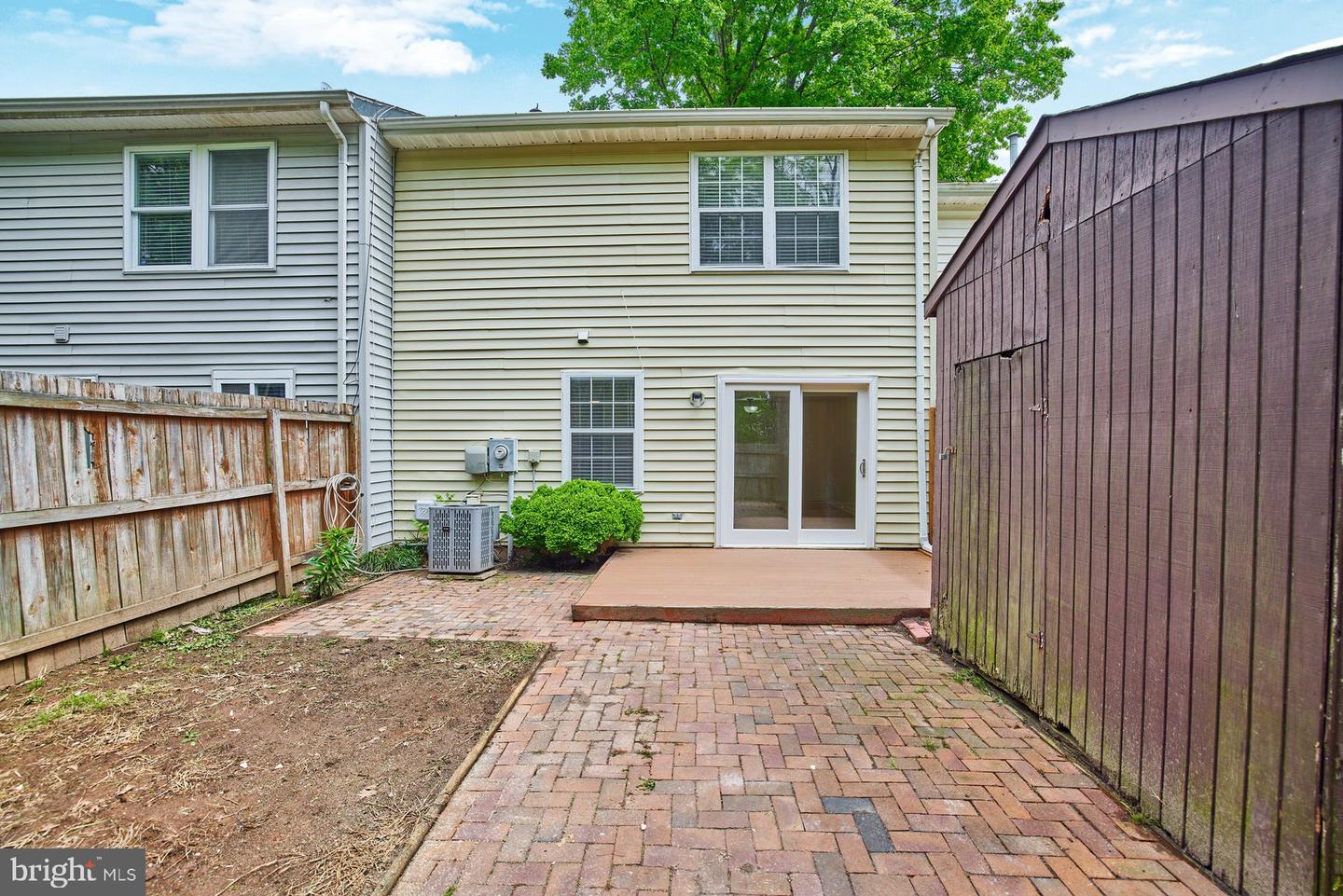 8505 Englewood COURT