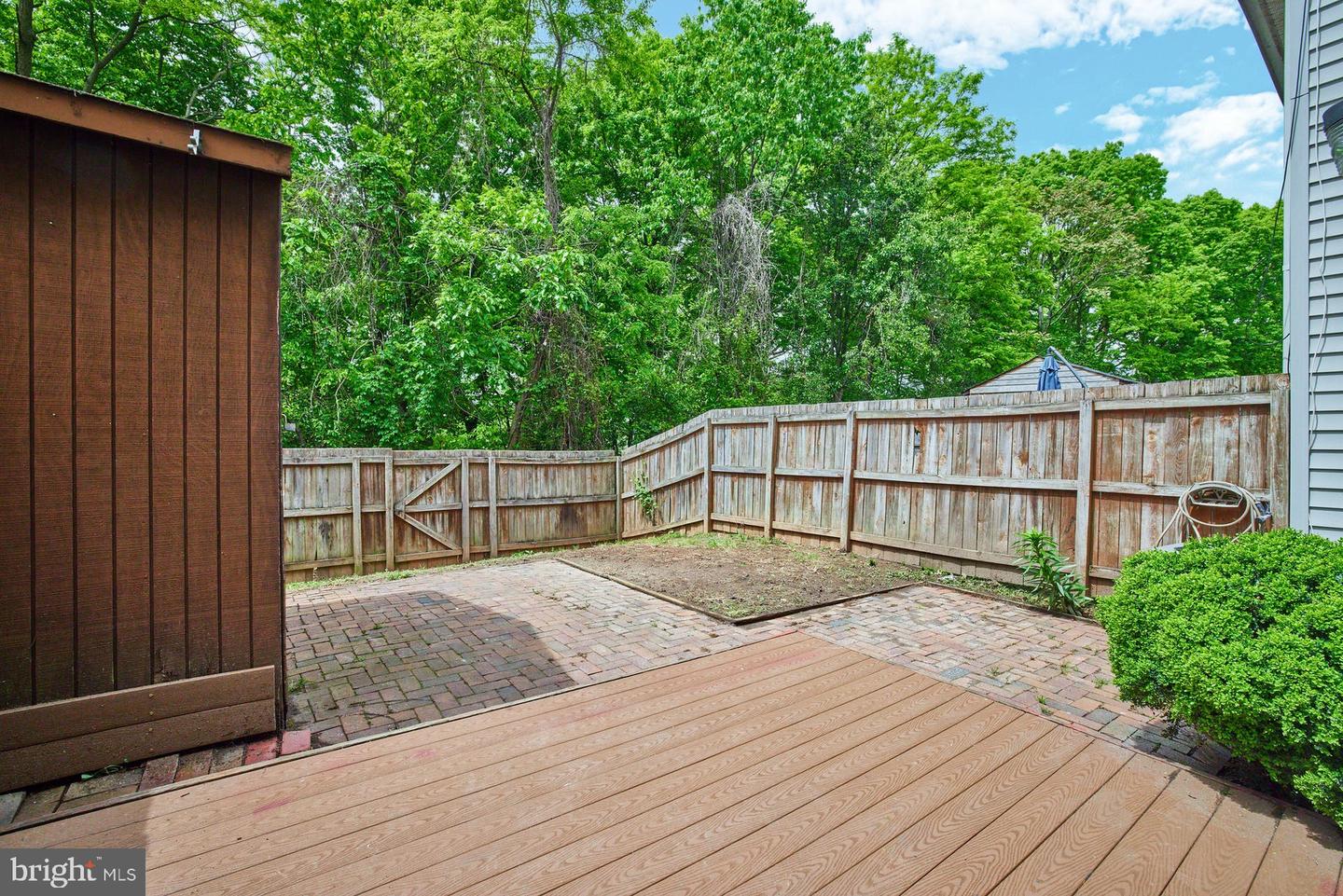 8505 Englewood COURT