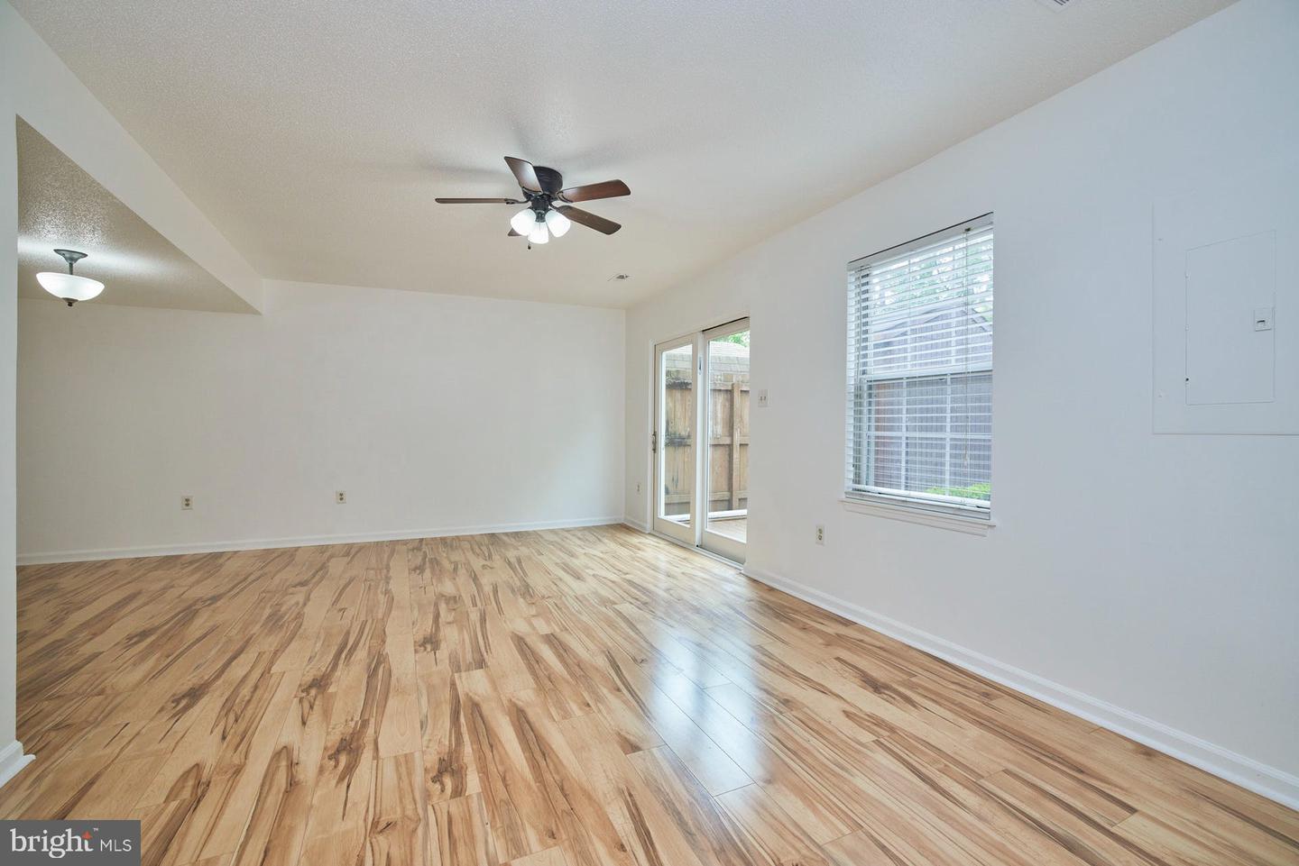 8505 Englewood COURT