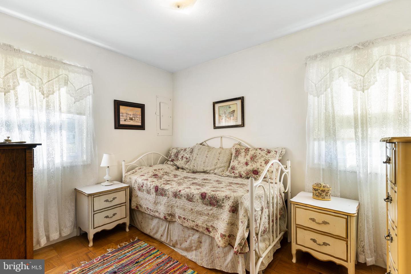 111 Price DRIVE