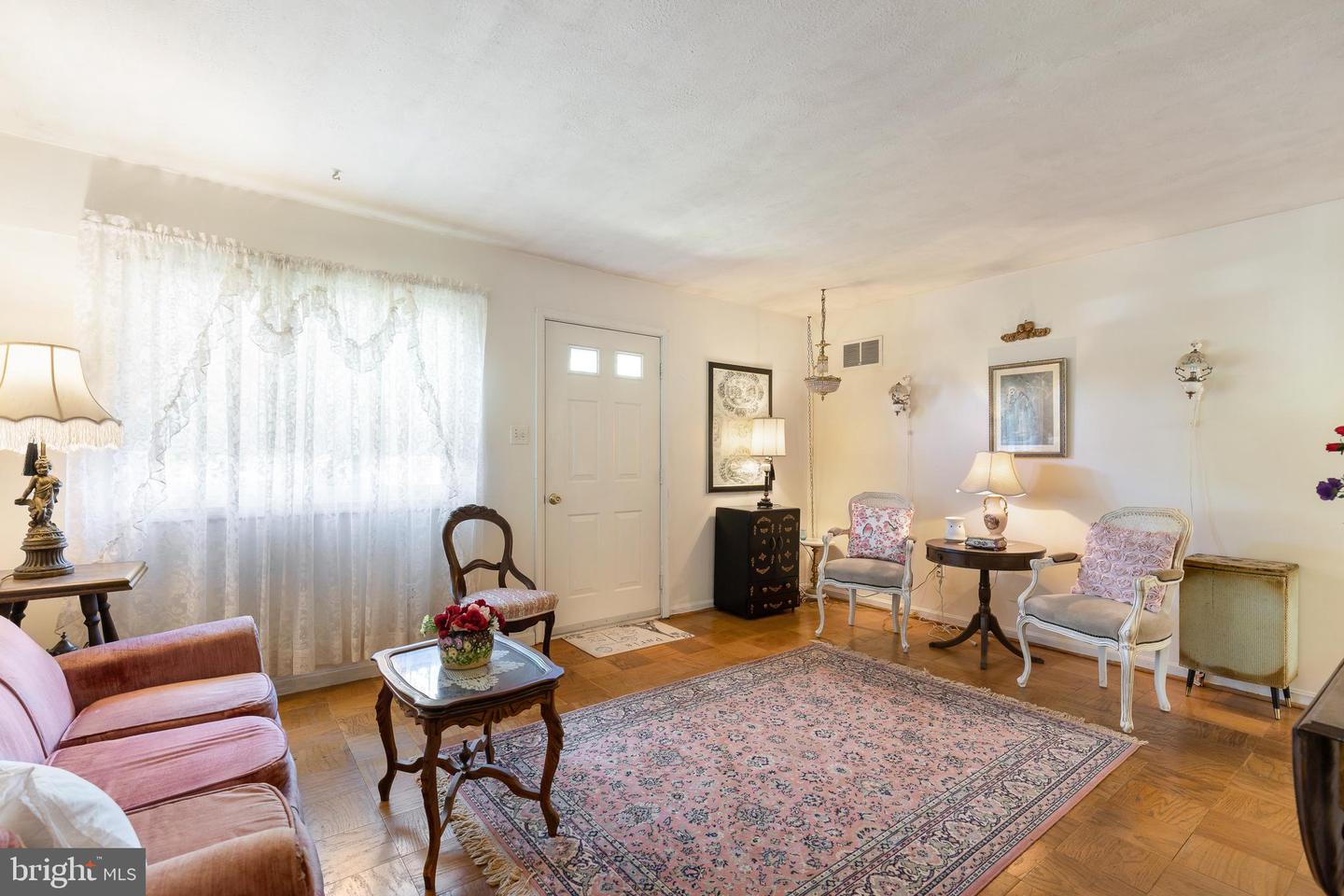 111 Price DRIVE