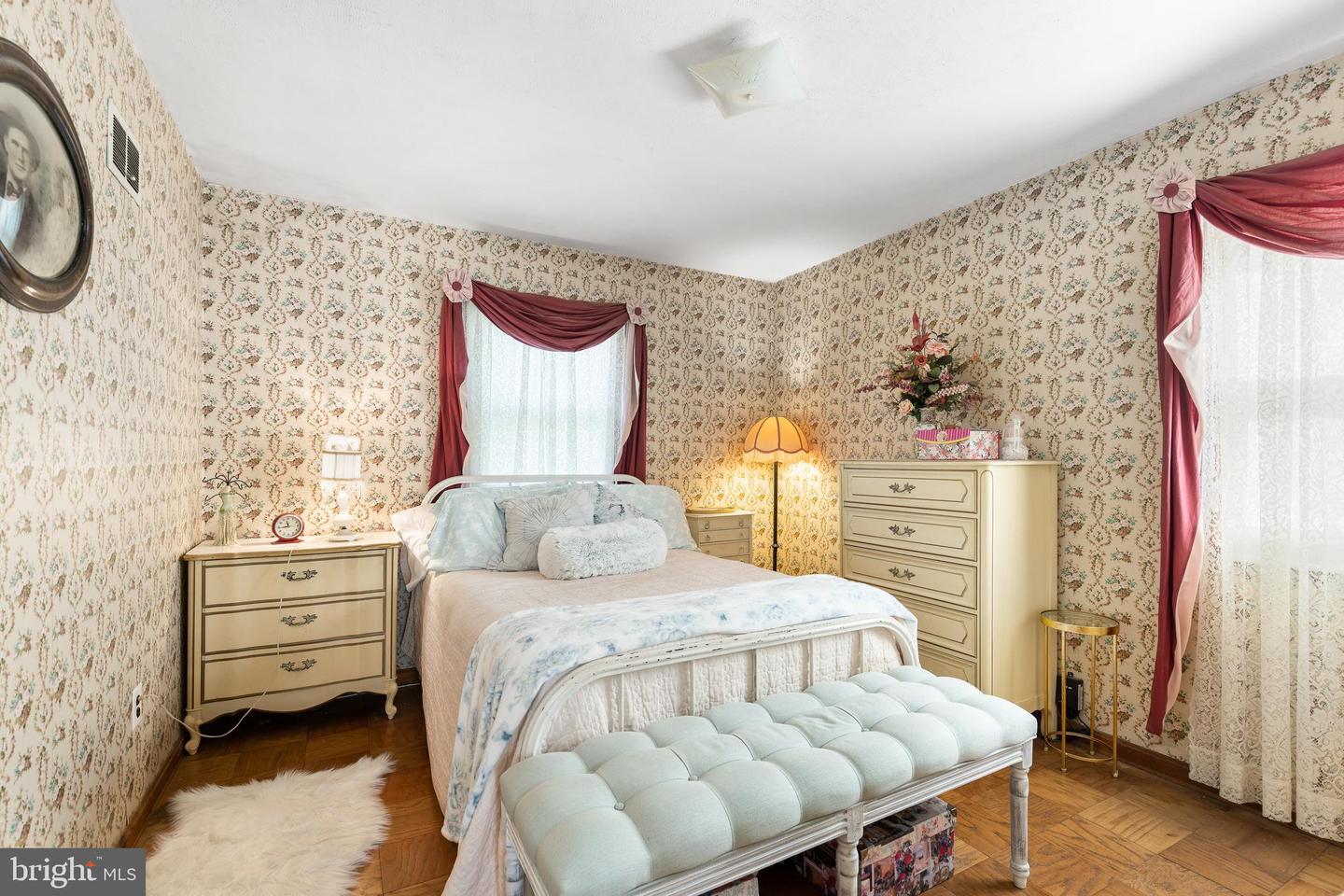 111 Price DRIVE