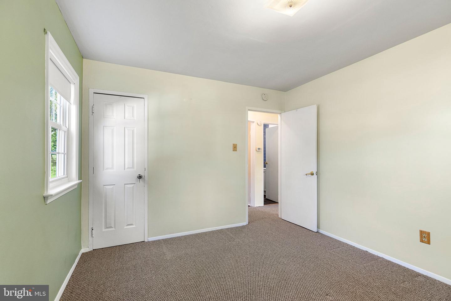 176 Cabbel DRIVE