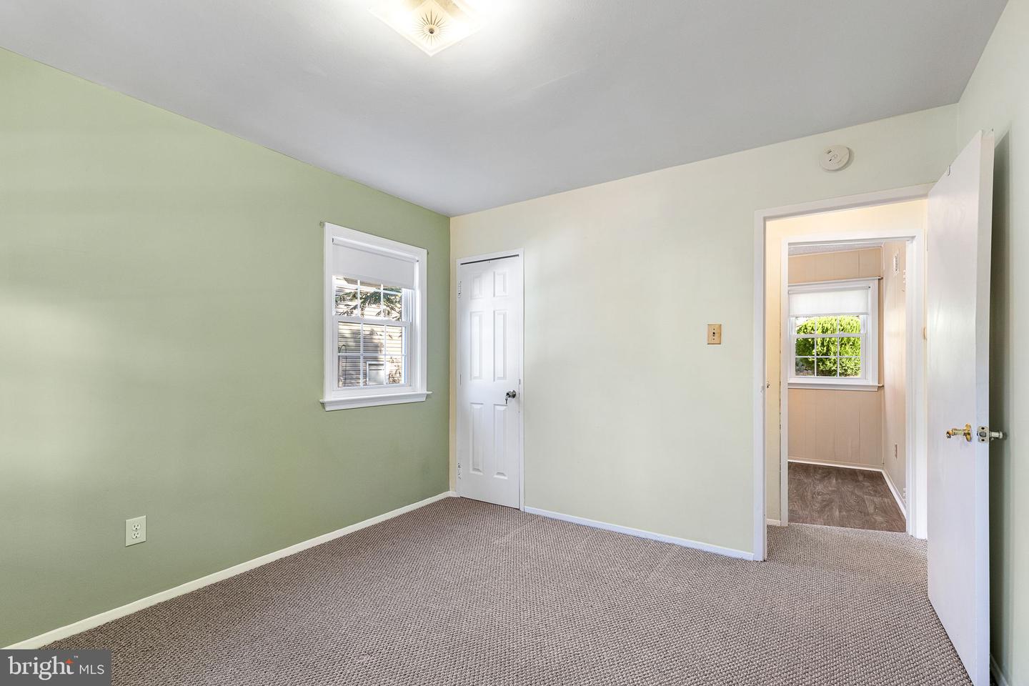 176 Cabbel DRIVE