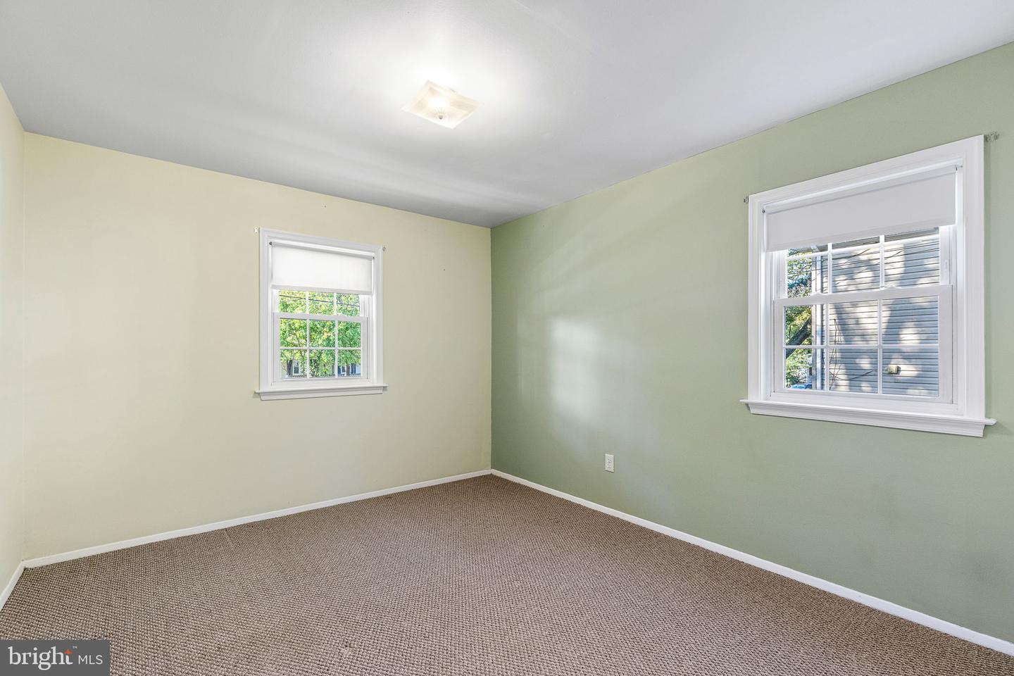 176 Cabbel DRIVE