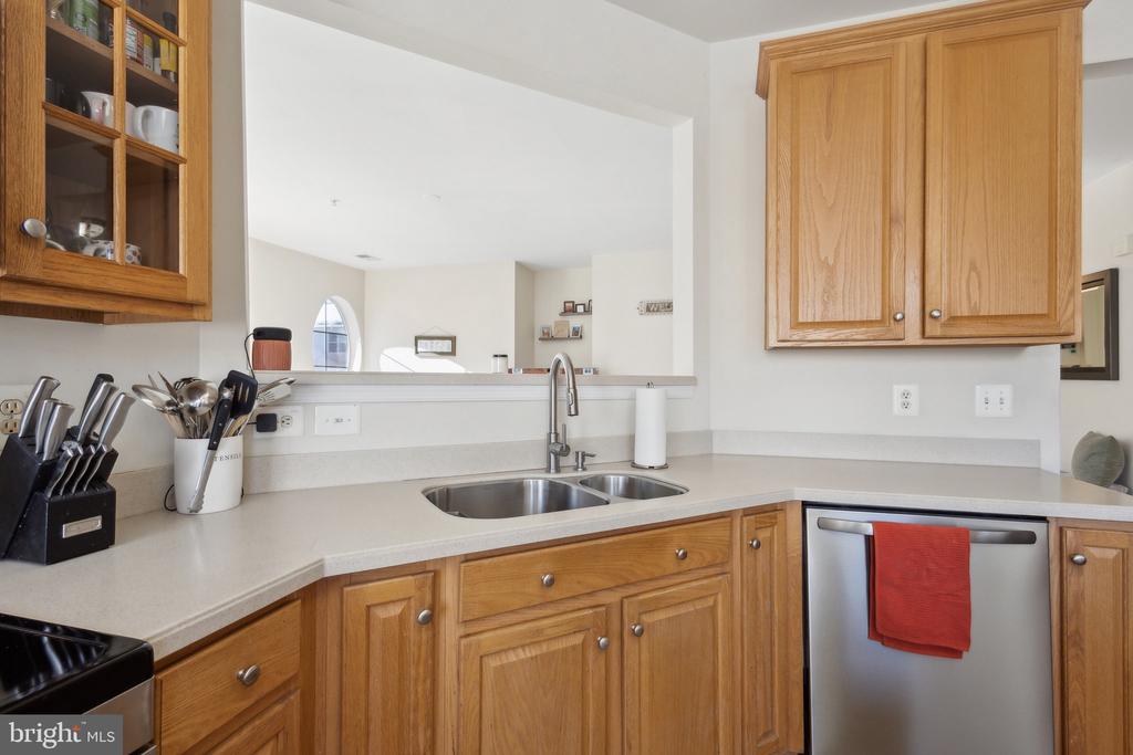 9710 HANDERSON PLACE Unit: UNIT 307