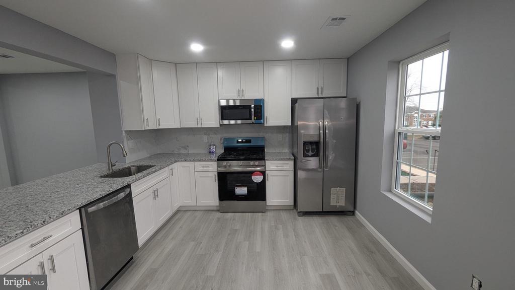 8634 SUMTER COURT
