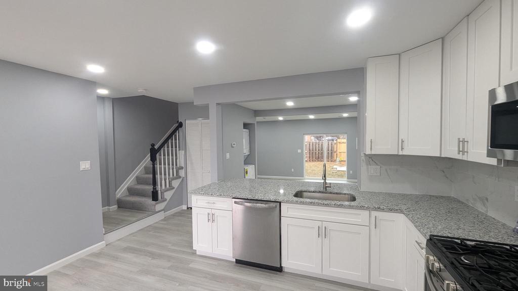 8634 SUMTER COURT