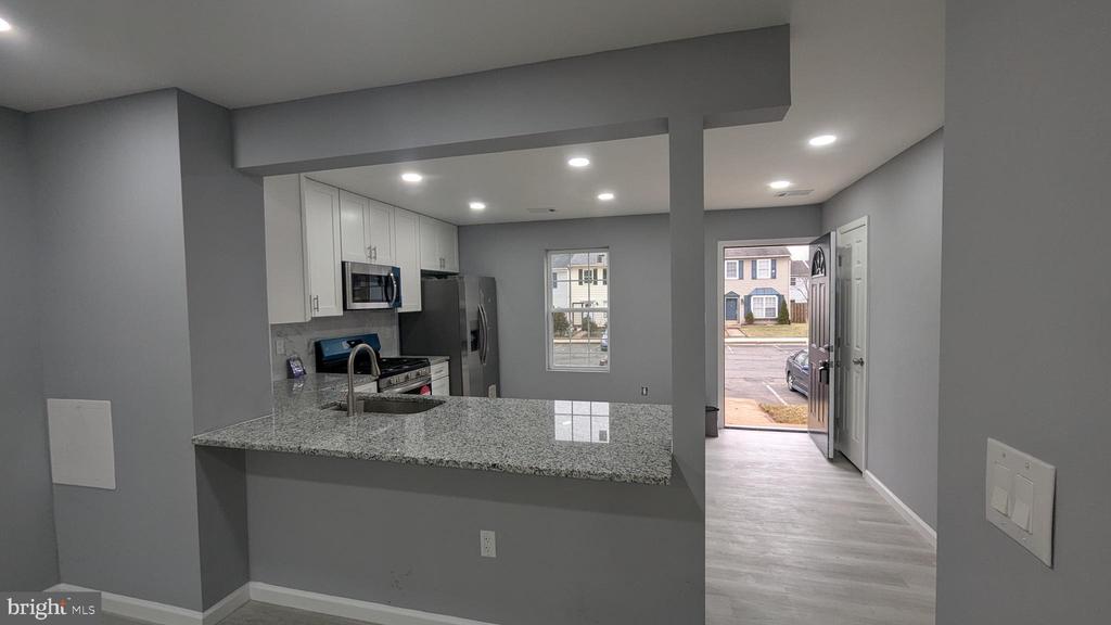8634 SUMTER COURT