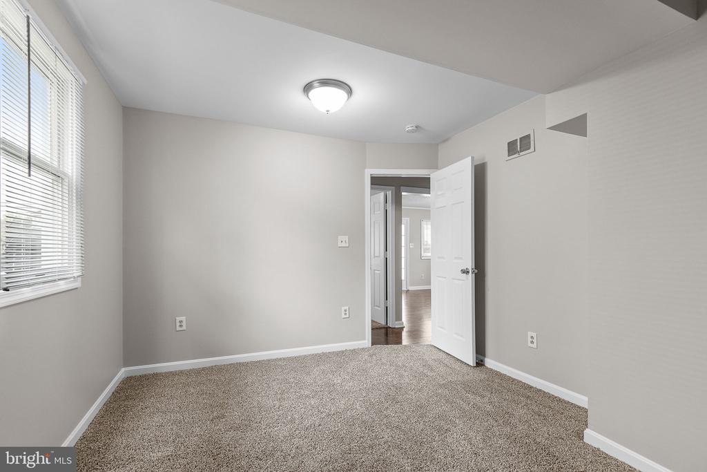 120 Polk Dr